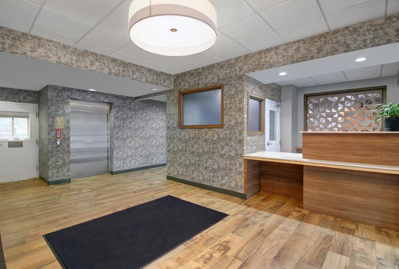 Candlewood Suites Winchester By Ihg Eksteriør billede