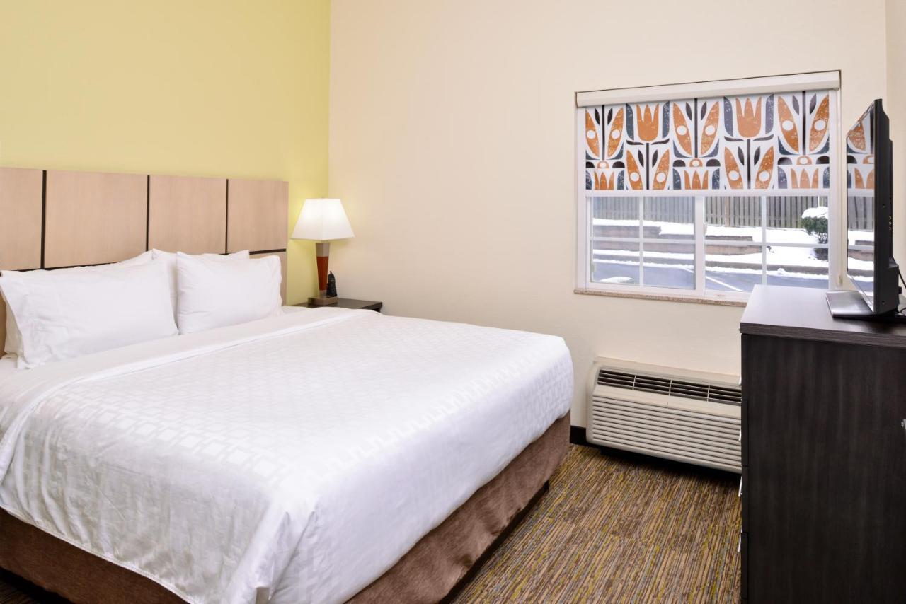Candlewood Suites Winchester By Ihg Eksteriør billede
