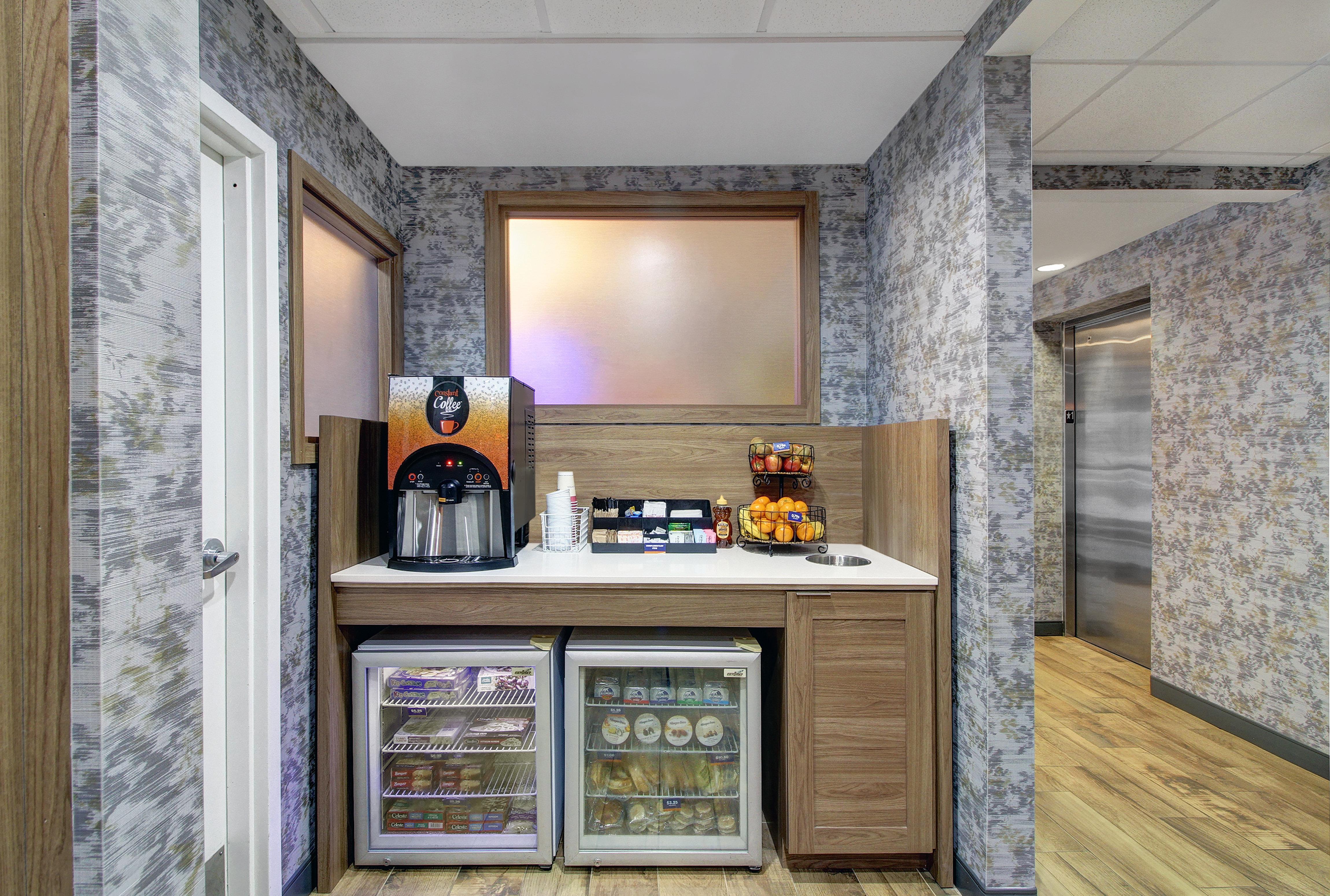 Candlewood Suites Winchester By Ihg Eksteriør billede