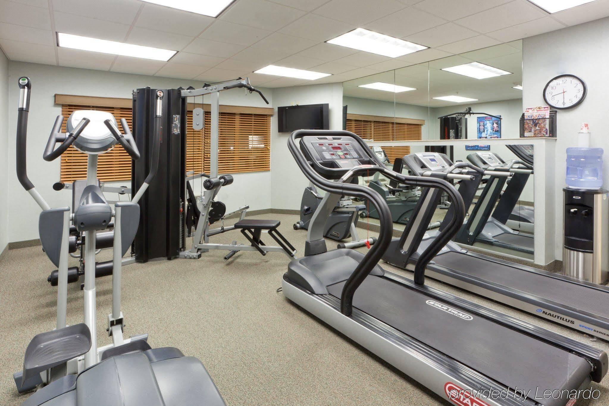 Candlewood Suites Winchester By Ihg Eksteriør billede
